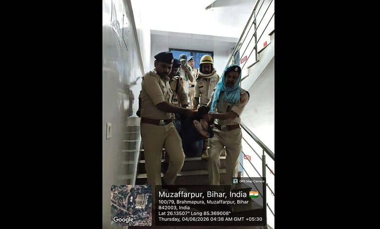Police rescue a patient after a fire at a hosptal in Bihar