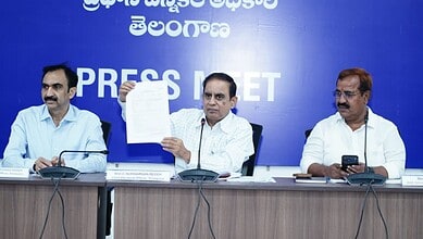 Officials at press meet discussing house-to-house enumeration starting June 25 in Telangana.