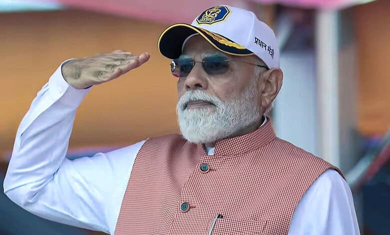 Narendra Modi at the Syama Prasad Mookerjee Port in Kolkata,