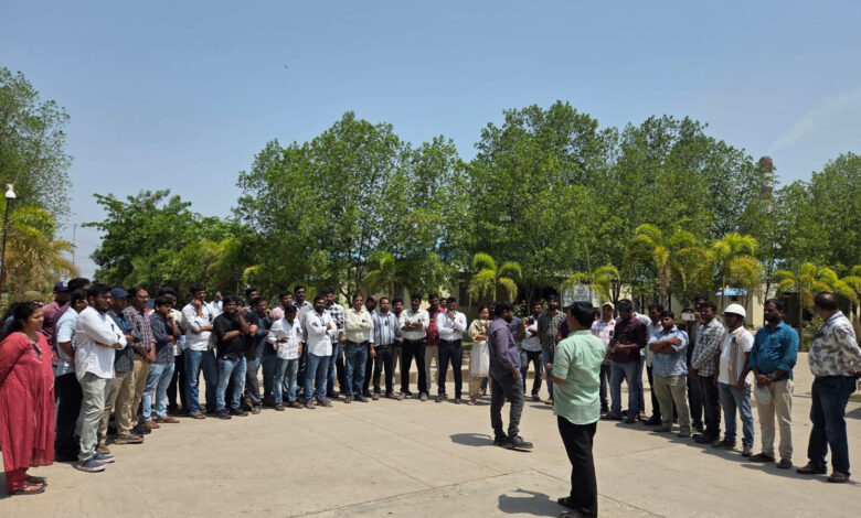 Power engineers protest privatisation of Yadadri thermal plant