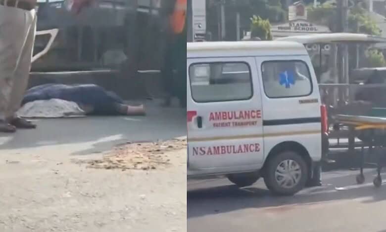 Police shift the dead body to the hospital