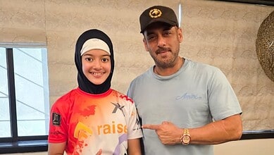 Racing champion Atiqa Asif Mir meets Salman Khan, photos viral, smiling together indoors.
