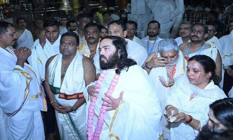 Anant Ambani offers special prayers at Kollur Mookambika Temple