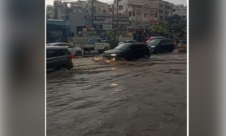 Car wades through water as Hyderabad floods in pre-monsoon rains