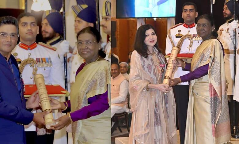 Official award ceremony with dignitaries and military personnel at The Siasat Daily event.