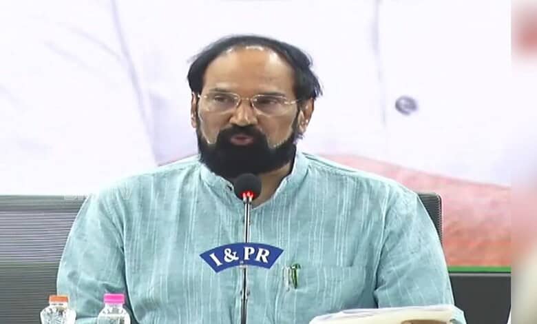 Tealngana Civil Supplies Minister Uttam Kumar Reddy