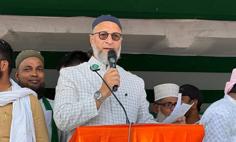 AIMIM President Asaduddin Owaisi addresses a meeting