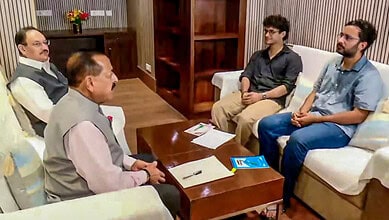 CJP delegation meets Centre