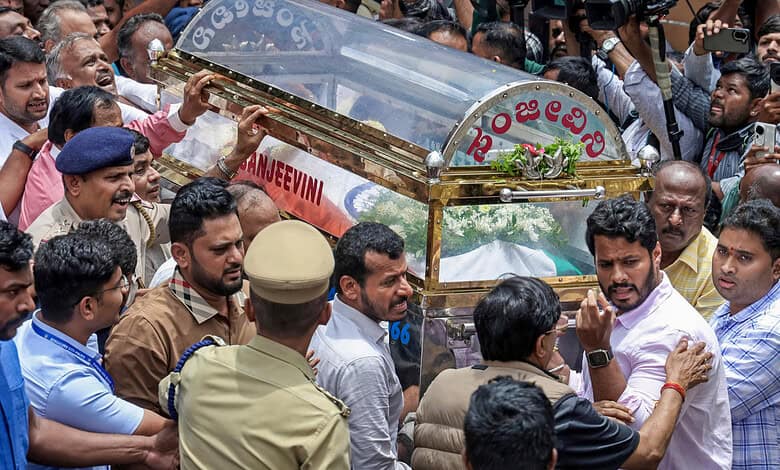 Former PM Deve Gowda’s wife Chennamma laid to rest with state honours