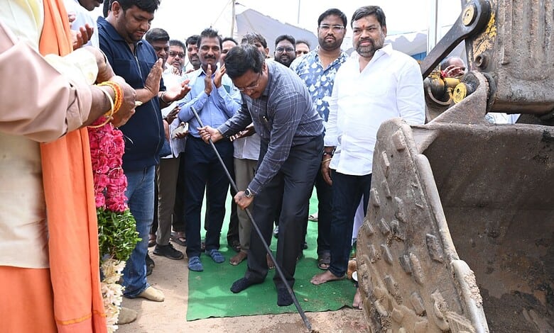 HYDRAA Commissioner AV Ranganath inaugurates restoration of Nacharam Pedda Cheruvu
