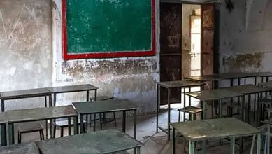 District Education Officer of Suryapet suspends the headmaster of ZPHS Bandaramaram in Thungathurthy mandal for violation of CCA rules.