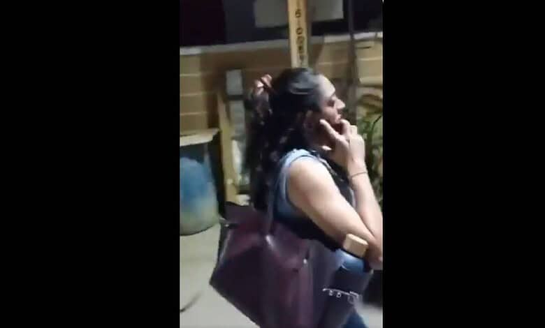 Woman walks away without paying fare