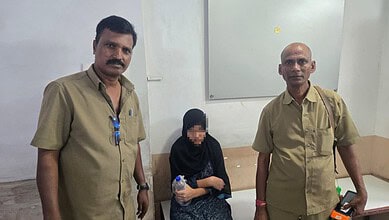 Minor girl flees gurukul in RTC bus, handed over to parents