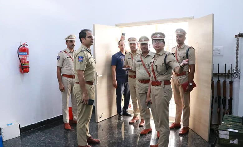 DIG asks Siddipet police to step up NDPS, cybercrime crackdown