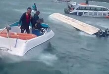 A boat capsizes in Vietnam