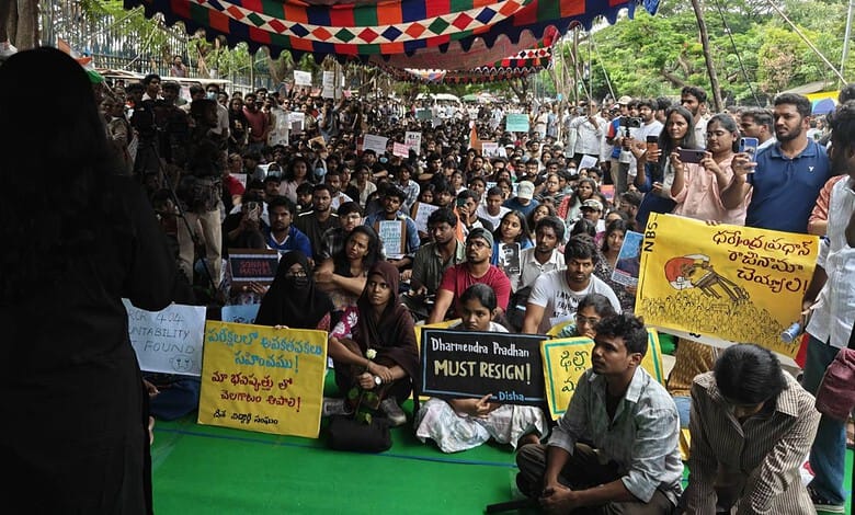 Hyderabad: Student union backs Wangchuk’s Chalo Sansad call