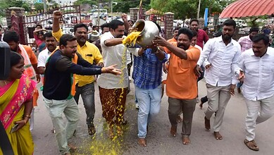 BJP's 'Samprokshanam' bid sparks tension at Warangal Temple
