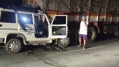 Two killed, six injured as Bolero rams parked lorry in Koppal