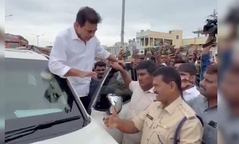 BRS Working President KTR was stopped by police while heading to Bhupalpally