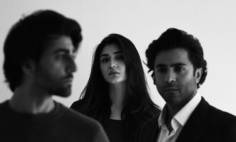 Durefishan and Sheheryar pose for a promotional photo for Dar-e-Nijat.
