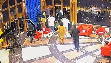 Picture from the set where the comedian collapsed