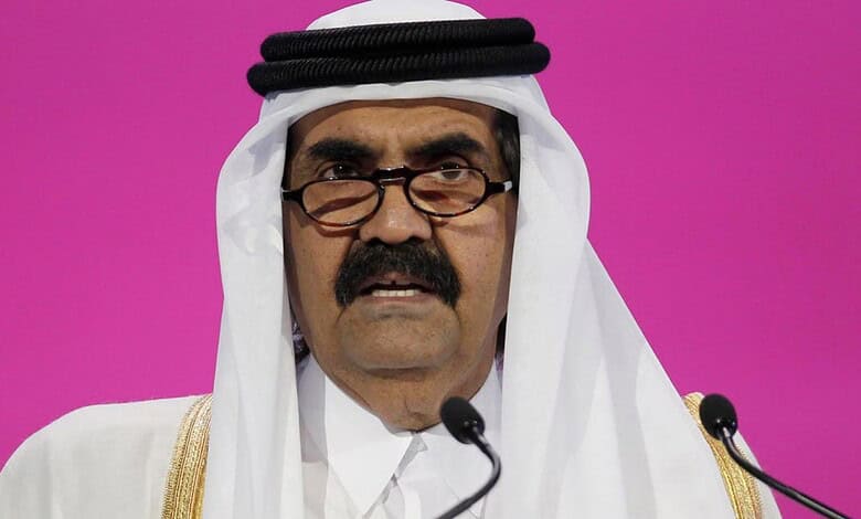 Qatar's former Emir honoured with a floral garland at a ceremony in Telangana.