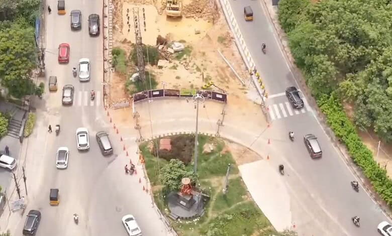 Aerial view of KBR Park with one-way traffic and pedestrian pathways.