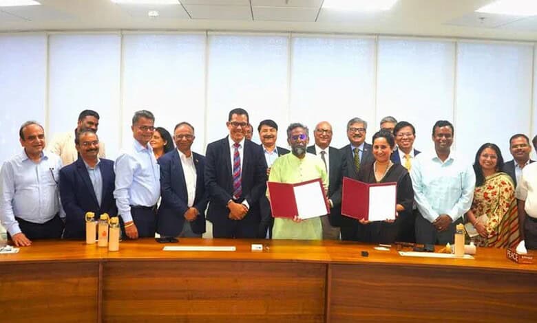 Group photo of Jindal Steel representatives signing MoU at IIT Hyderabad for Centre of Excellence.