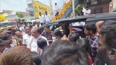 Polytechnic students block Telangana minister's convoy during protest over GO 97.