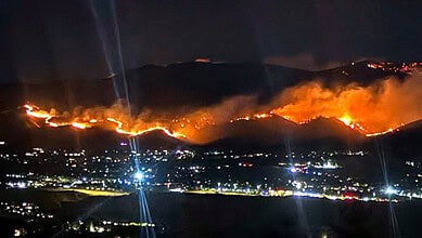 Wild fire spreads in Reno, US