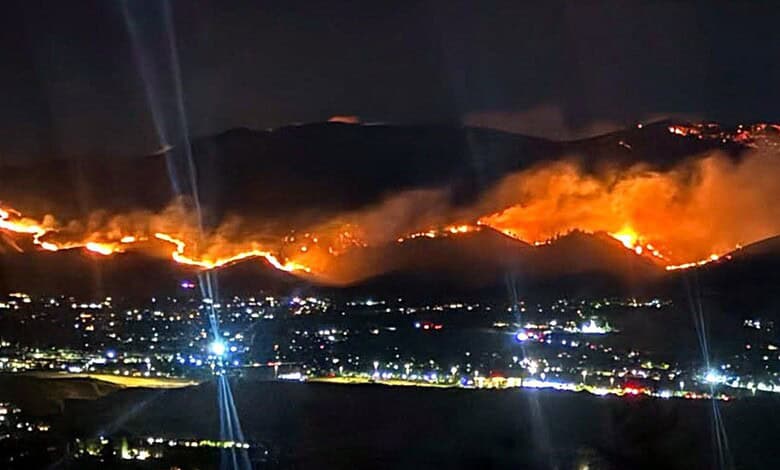 Wild fire spreads in Reno, US