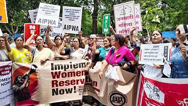 Women protest at Jantar Mantar