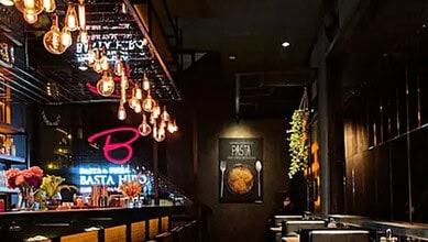 Bar restaurant