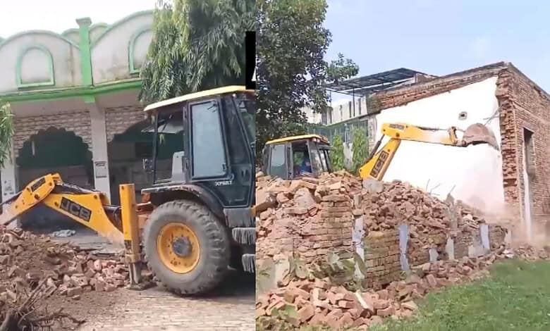 bulldozer action on UP madrasa