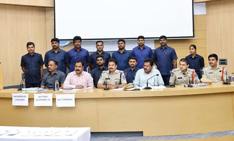 Gachibowli police nab interstate peddlers, seize Rs 16L drugs