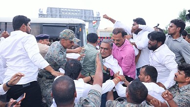 Harish Rao detained in Hanumakonda during TNGOs' protest