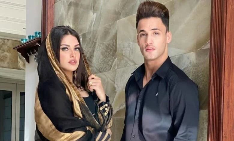 Himanshi Khurana and Asim Riaz