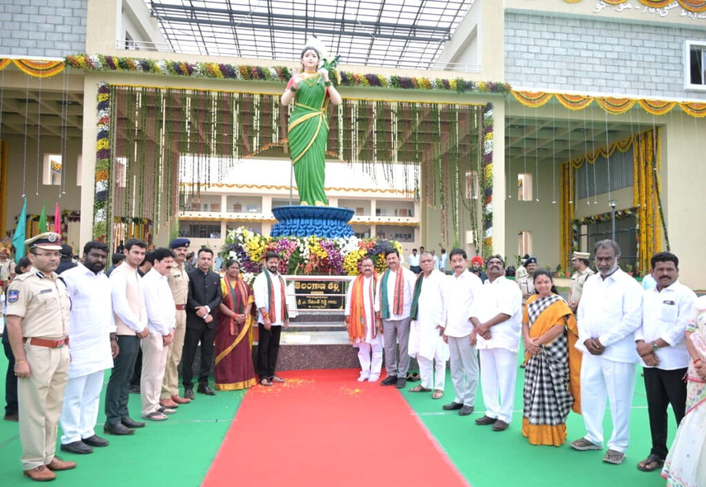 Political leaders and officials gather at a public event in India.