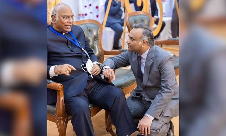AICC president Mallikarjun Kharge with Karnataka Home Minister Priyank Kharge