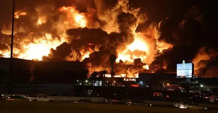 Riyadh factory engulfed in flames.