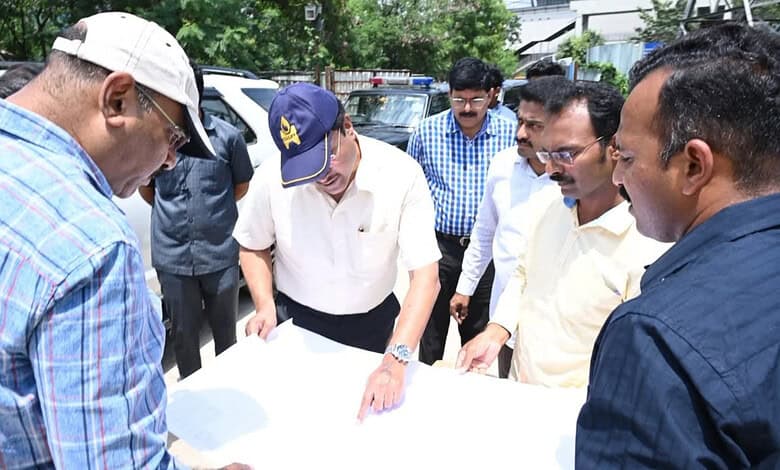 HYDRAA Commissioner Inspects IDL Lake