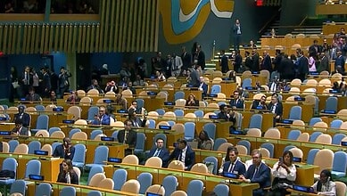 Delegates walk out as Benjamin Netanyahu addresses UN