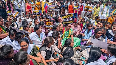 K Kavitha holds protest rally in Hanamkonda of fee reimbursement