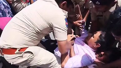 KTR detained by police on his way to KCR's residence in Erravalli