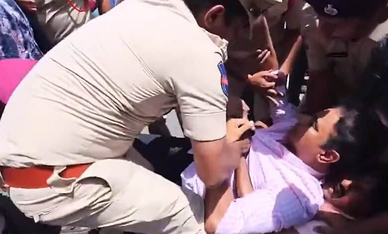 KTR detained by police on his way to KCR's residence in Erravalli