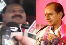 Veerlapally Shankar (left) and KCR (right)
