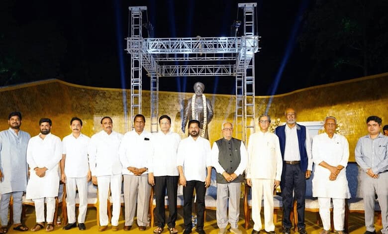 Great statesman: Revanth seeks Bharat Ratna for Manmohan Singh
