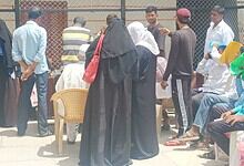 People gathered outside Hyderabad court during SIR hearings amid document confusion.