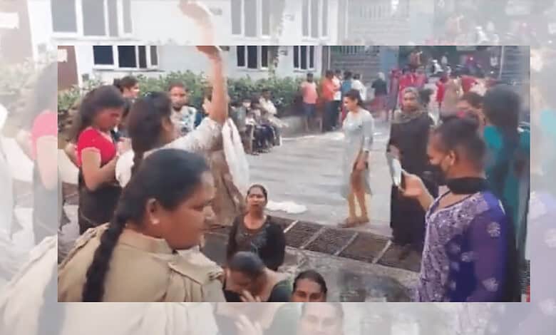 Hyderabad: Trans persons gate-crash housewarming, demand money
