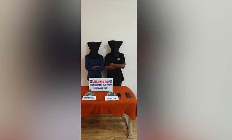 Poddu Mohan Rao and T Bistudas